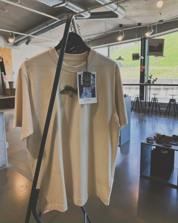 Personalizēts t-krekls ar zivs izšuvumu