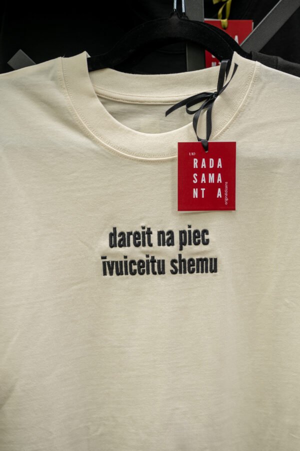 "STIPRI VUORDI" Premium dizaina krekls